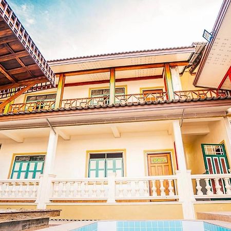 Dream House Lodge Sukhothai Exterior photo